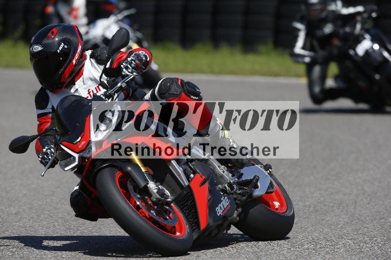 /Archiv-2024/29 12.06.2024 MOTO.CH Track Day ADR/Gruppe rot/Team